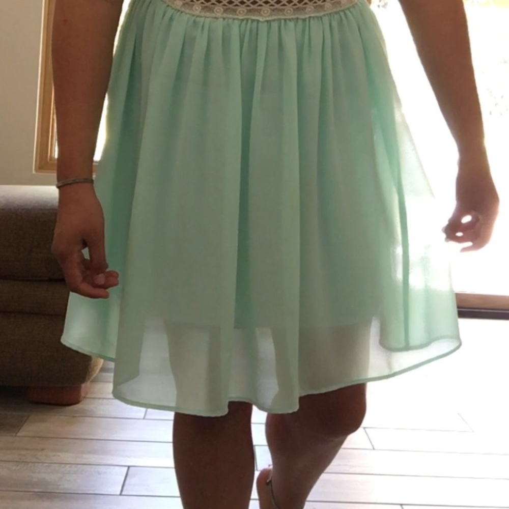 Dress - Picture 5 of 6